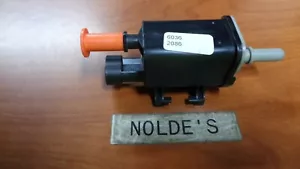 Standard Vapor Canister Purge Solenoid CP471 SK1895 DS667 B2 - Picture 1 of 8