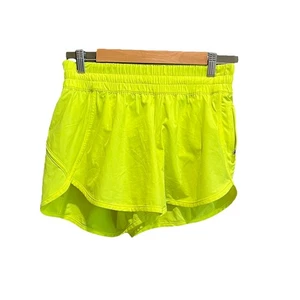Lululemon Yellow Tracker Low Rise Women's Activewear Shorts Size 8 - Picture 1 of 5