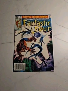 Fantastic Four #235 Marvel Comics Group - Imagen 1 de 7