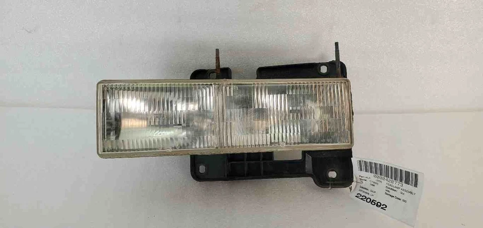 Conjunto Faro CHEVY PICKUP 3500 Izquierdo 90 91 92 93 94 95 96 97 98 99 00 01 02 Foto 1 de 3