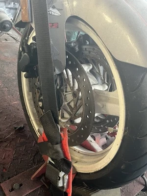 Llanta delantera Cbr 1000 F 1990 con rotores Foto 1 de 2