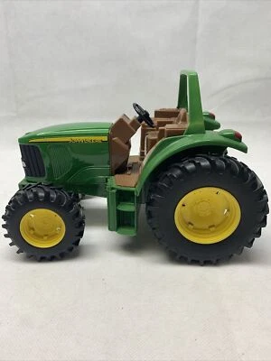 Ertl John Deere Tractor 1:18 Scale Farm Equipment Plastic Agriculture KG - Image 1 of 4