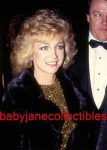 BARBARA MANDRELL ORIGINAL VINTAGE SLIDE photo #145 - Picture 1 of 1
