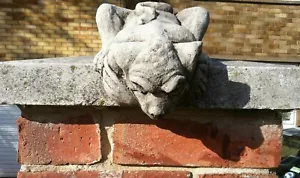 (NEW)Cliff Hanger Gargoyle-Wall Hanging Garden Stone Ornament, Concrete Gargoyle - Picture 1 of 5