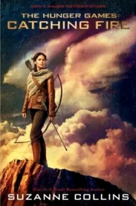 The Hunger Games: Catching Fire, Suzanne Collins, 2013, Paperback, movie tie-in - Imagen 1 de 6