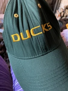 Oregon Ducks Baseball Hat hook & loop back - Picture 1 of 9
