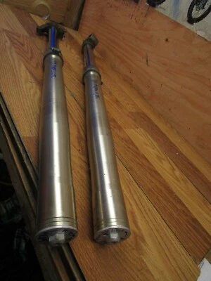 Garfos dianteiros CR 125R HUSQVARNA 1999 CR 125R 1999 - Imagem 1 de 4