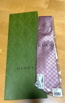Corbata Gucci Cuello GG Guccissima Rosa Brillante Cuadros 100% Seda Hecha en Italia Foto 1 de 2