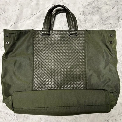 Bolso de Mano Bottega Veneta Intrecciato Nylon x Cuero Caqui Para Hombre De Japón Foto 1 de 4