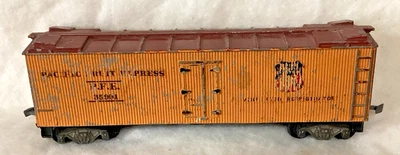 HO Scale Train Reefer Pacific Fruit Express P.F.E. 35901 METAL - Image 1 of 4