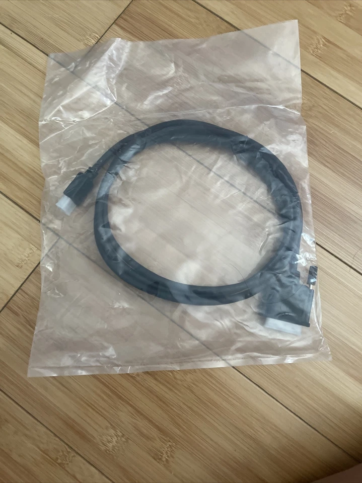 6 feet HDMI/DVI-D Bi-Directional Video Cable - Black, New - Image 1 of 1