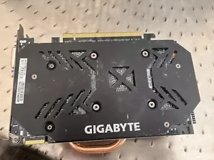GIGABYTE WindForce OC Edition Radeon R7 370 2048MB GDDR5 - Picture 1 of 5