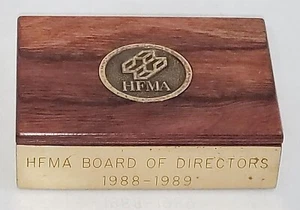 HFM Board of Directors Holz und Messing Schmuckschatulle 4"x3" - Bild 1 von 12