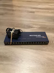Netgear Prosafe 16 port 10/100 Switch w/ Power Adapter (Model FS116) - Picture 1 of 6