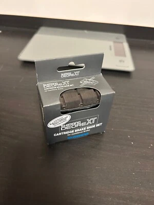 NEW Shimano Deore XT BR-M737 Cartridge Brake Shoe Set (set for F&R) NOS - Image 1 of 4