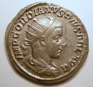 Gordian III Ant "Venus type two" Antoninianus "Virtus Standing Left AD 238-244 - Picture 1 of 3