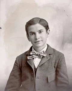 Antique Glass Negative Young Boy Suit Bow Tie 5 x 4 in Dry Plate C1912 - Picture 1 of 4