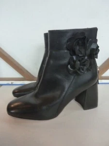 Tory Burch Port schwarze Damen-Booties aus Kalbsleder mit Blüten Größe 5,5 gebraucht, in einwandfreiem Zustand! - Bild 1 von 7