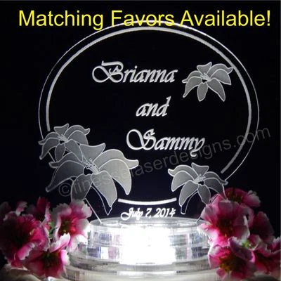 Lirio Iluminado Boda Pastel Topper Acrílico LED Personalizado Grabado Favores disponibles Foto 1 de 4