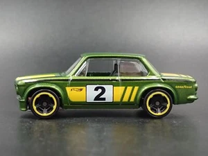 1966-1977 BMW 2002 Verde 1:64 Escala Coleccionable Maqueta Modelo Fundido Coche - Imagen 1 de 10