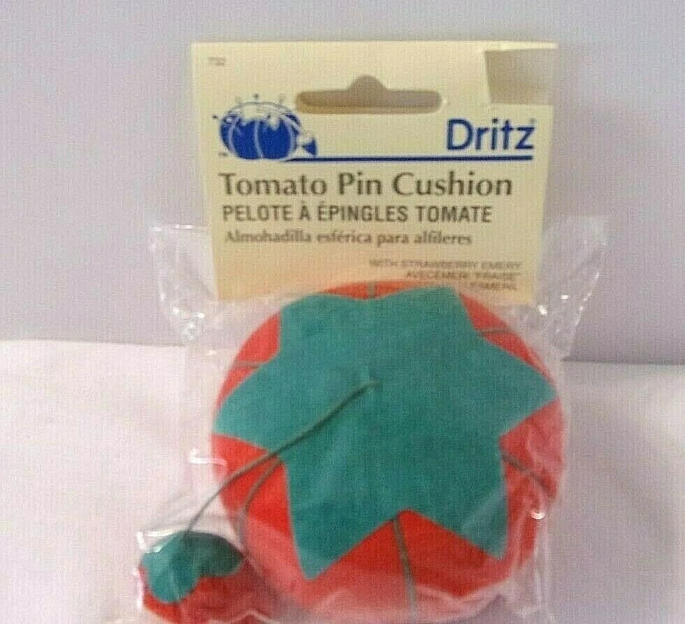 Dritz Tomato Pin Cushion With Emery Strawberry 732