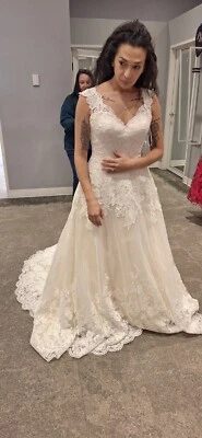 vestido de novia talla 8 comprado en febrero 2025 sin alteraciones, color marfil  Foto 1 de 3