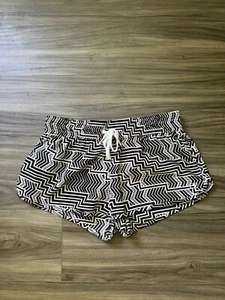 OP Women's Small 3-5 running shorts black zig zag Ocean Pacific - Picture 1 of 2