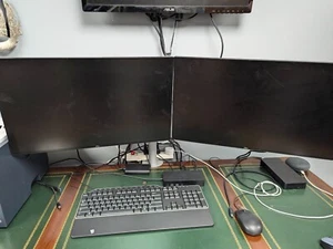 Dell U2417H monitor (x2), clamp mount, docking station, keyboard and mouse - Picture 1 of 9