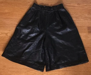 Vintage 1980s Cedars Erez Levy Black High Waist Leather Cuffed Shorts 4 - Picture 1 of 11