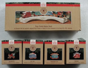 Hallmark Keepsake Claus & Co Railroad Train Trestle Cars Caboose Christmas 1991 - Picture 1 of 3