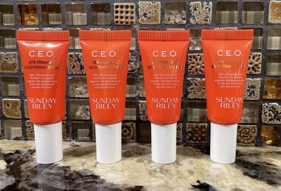 Paquete 4 Sunday Riley C.E.O. Suero iluminador 15 % vitamina C .17 oz ea .68 oz en total Foto 1 de 4