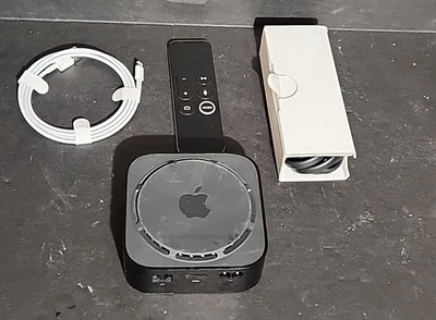 Apple TV 4K HDR Dolby Vision Modelo A1842 con Control Remoto Apple, Cable, Cable de Alimentación Foto 1 de 4