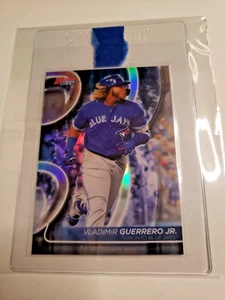 2020 Bowman's Best VLADIMIR GUERRERO JR. #26 Refractor - Bild 1 von 2
