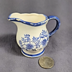 baby DAIC Delft Blue Vtg Floral CREAMER Hand Painted Blue White Handle - Picture 1 of 10