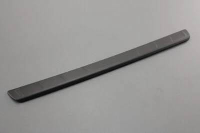 Protector parachoques genuino Toyota C-HR (negro) PW178-10000 - Imagen 1 de 3