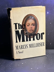 The Mirror by Marlys Millhiser - Vintage Hardcover Novel - Foto 1 di 10