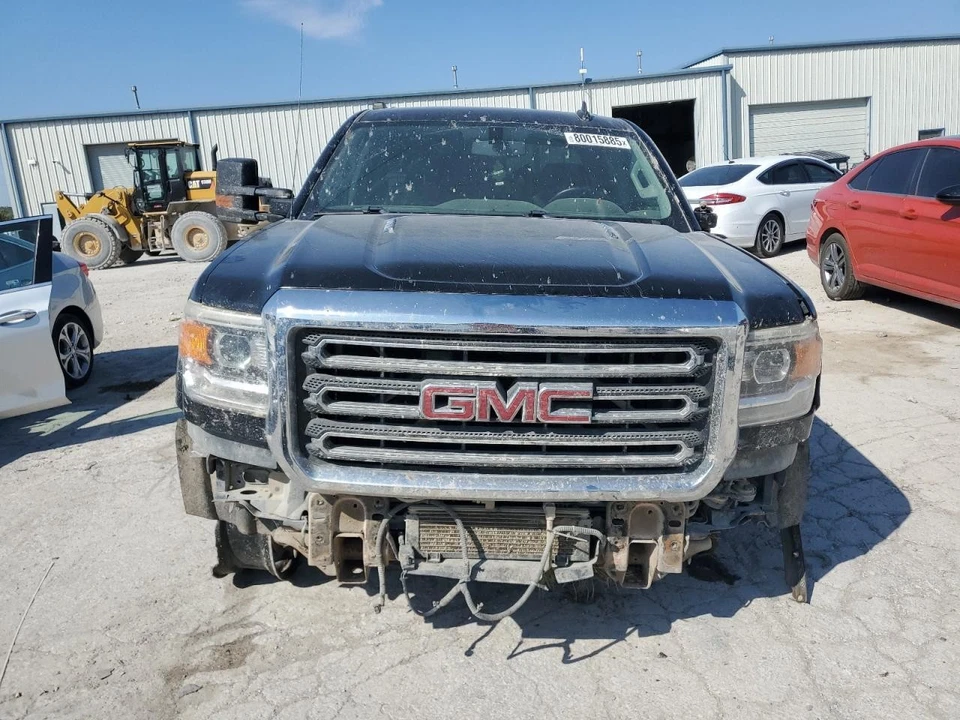 Conjunto de filtro de aire usado se adapta a: camioneta GMC Sierra 3500 2016 6,6 grado A Foto 1 de 4