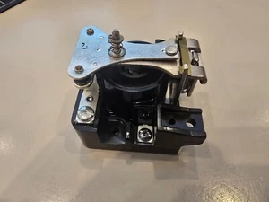 Sennebogen Hubbell 4292 Magnet Controller Drop Relais 31658-038, HC31658038 - Bild 1 von 4