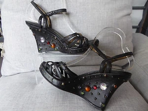 SCHUTZ sandales CUIR noir semelle compensée strass cabochons 38 très bon état - Imagen 1 de 11