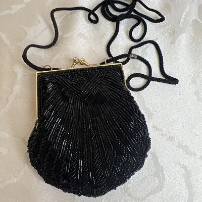 Cadaz Beaded Clam Shell Mini Purse Black Gold Tone Clasp - Image 1 of 4