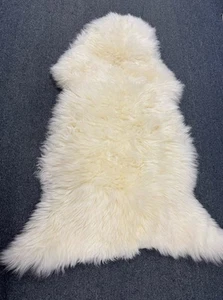 100% Natural Ivory Fur Sheep Skin Rug Luxury Throw Silky Warm Floor Mat - Picture 1 of 4