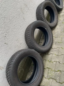Zu Verkaufen 4 St Wintereifen - Bild 1 von 4