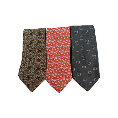 Lote de 3 gravatas masculinas 100% seda Emenegildo Zegna feitas na Itália vermelhas, cinza e marrons  - Imagem 1 de 4