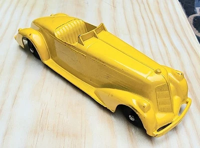 TootsieToy Auburn Boattail Roadster 压铸 1942 - 1946 — 第 1/4 张图片