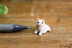 Hand Painted White Cat Tiny Ceramic Odd Eyed Ceramic Minute Little Cat Ornament - Picture 1 of 10