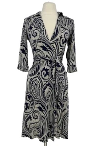 DIANE von FURSTENBERG Wrap Dress Womens 6 Paisley Blue 100% Silk Mother Pearl - Picture 1 of 4