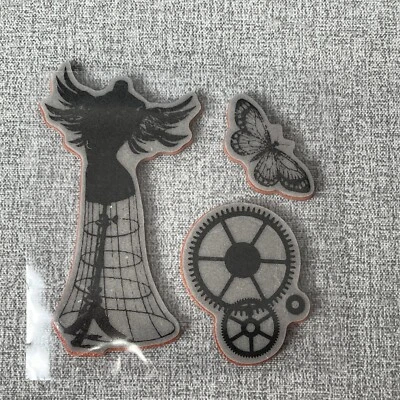 Graphic 45 Steam Punk Stamp Gears Butterfly Mannequin Wings - Imagem 1 de 3