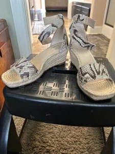 Vince Camuto Python print Espadrilles', Size 6M - Picture 1 of 5
