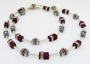 Halskette Würfel Cube Hämatit Quadrat Strass weinrot bordeaux 518b - Bild 1 von 12