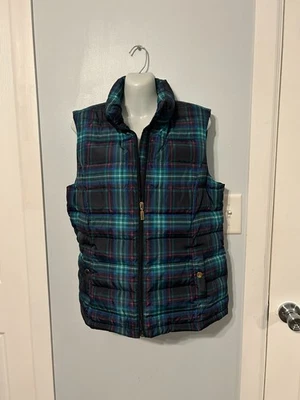Women's Charter Club Multi-Color Plaid Zipper Front Puffer Vest       Size Large - Image 1 of 3